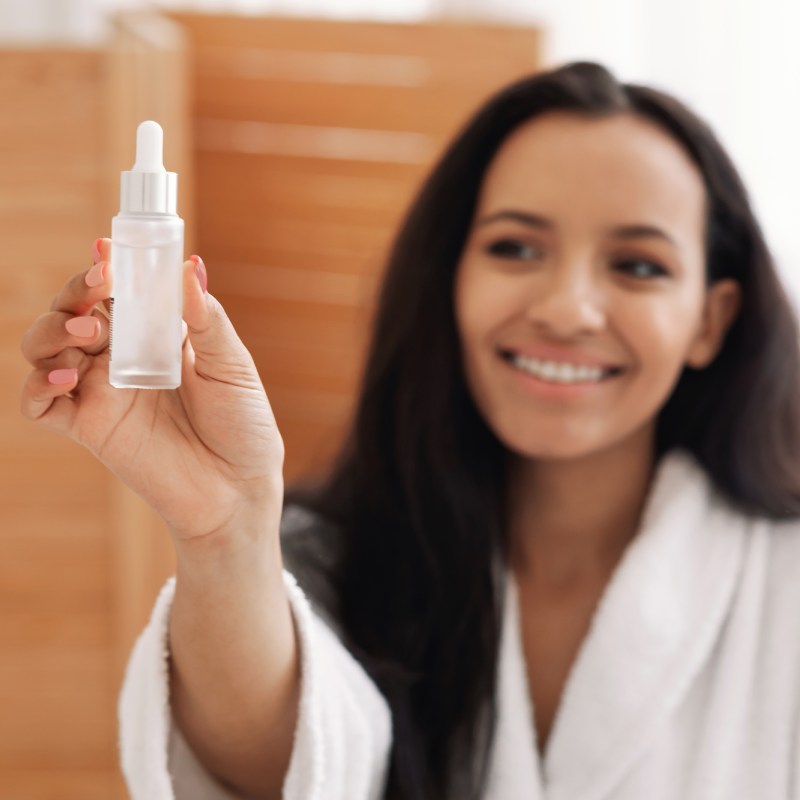 O que é sérum facial revitalizante e por que ele ganhou tanto espaço no mundo da beleza - DNA Ativado