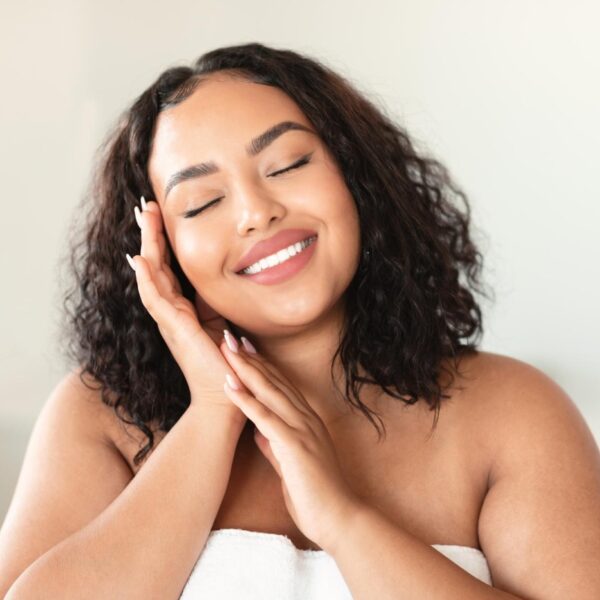 Por que o sérum revitalizante é um dos produtos mais recomendados para quem busca pele radiante